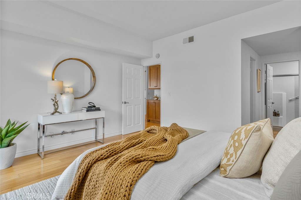 24401 Lantern Hill Drive E