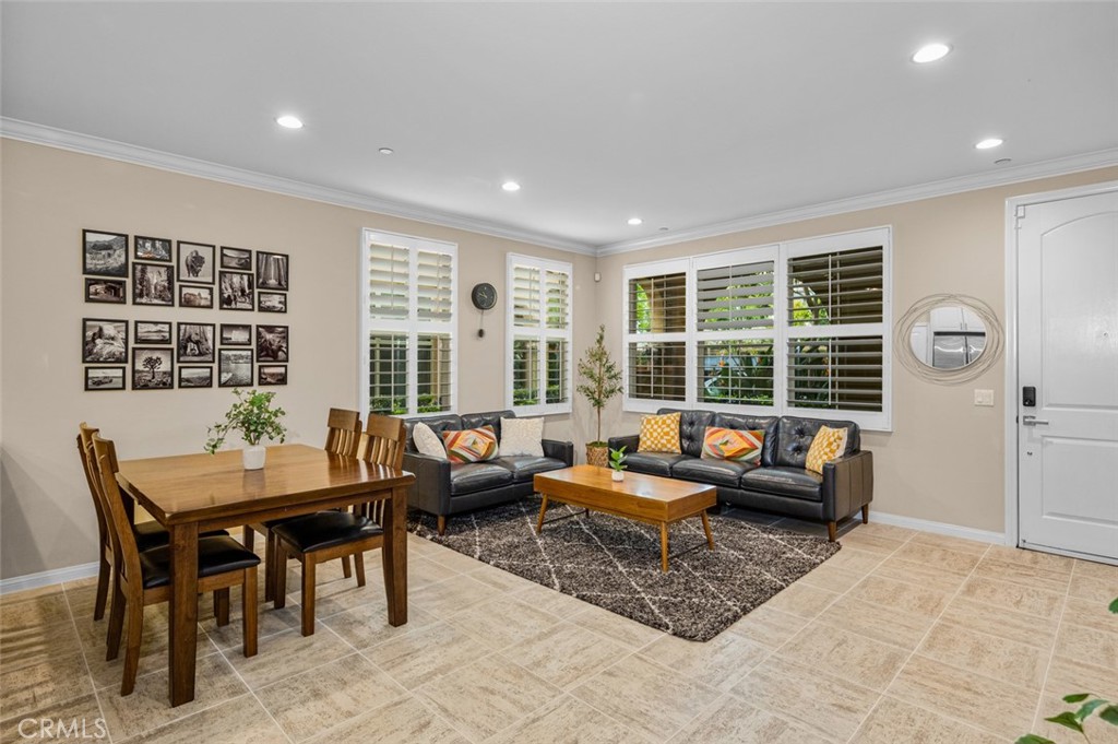 102 Rose Arch 23