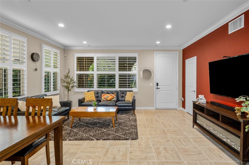 102 Rose Arch 23