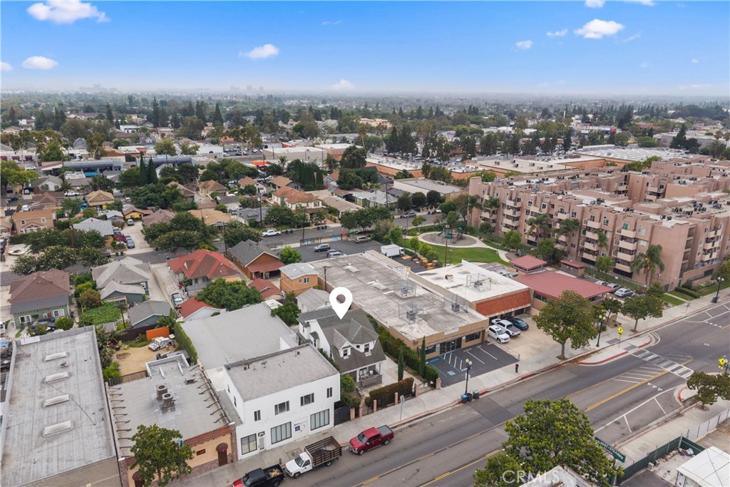 610 E 4th