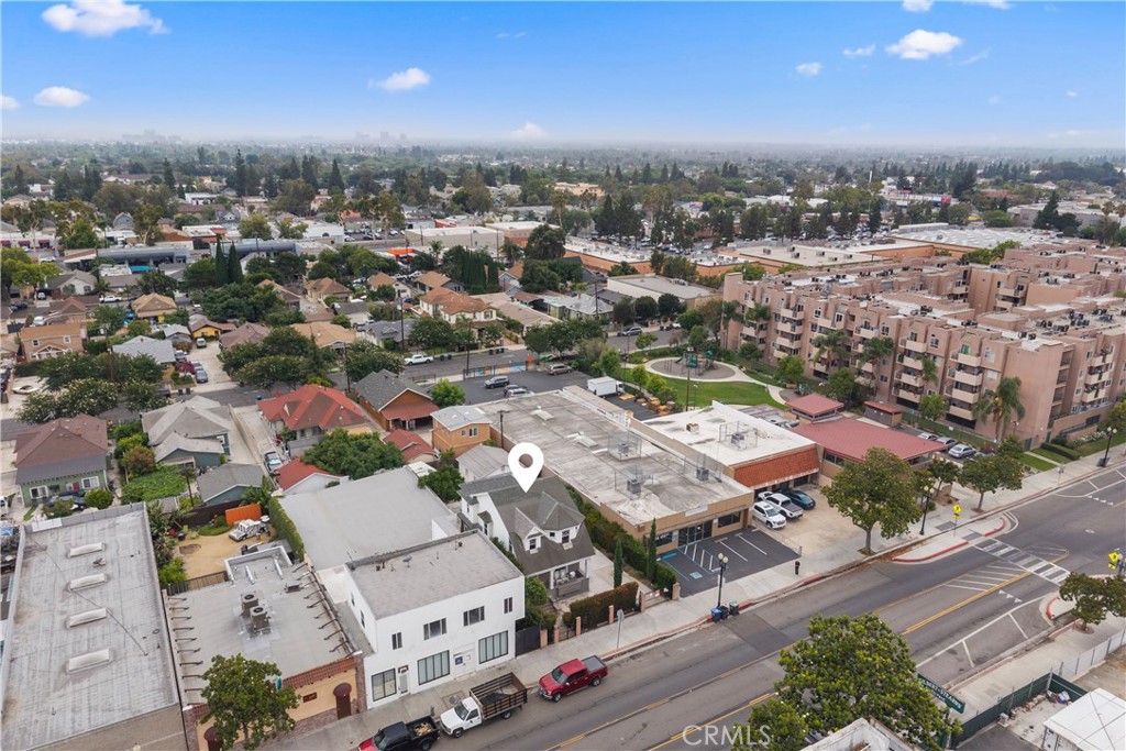610 E 4th
