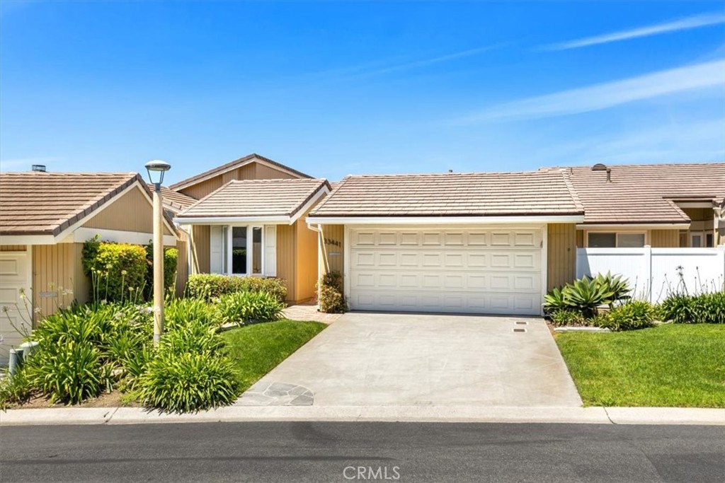 33441 N Spinnaker Drive N