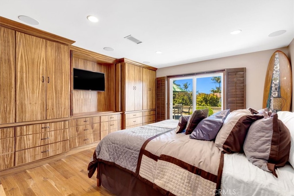 33441 N Spinnaker Drive N