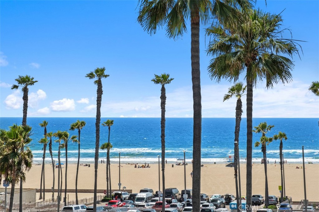 200 Pacific Coast Highway 301