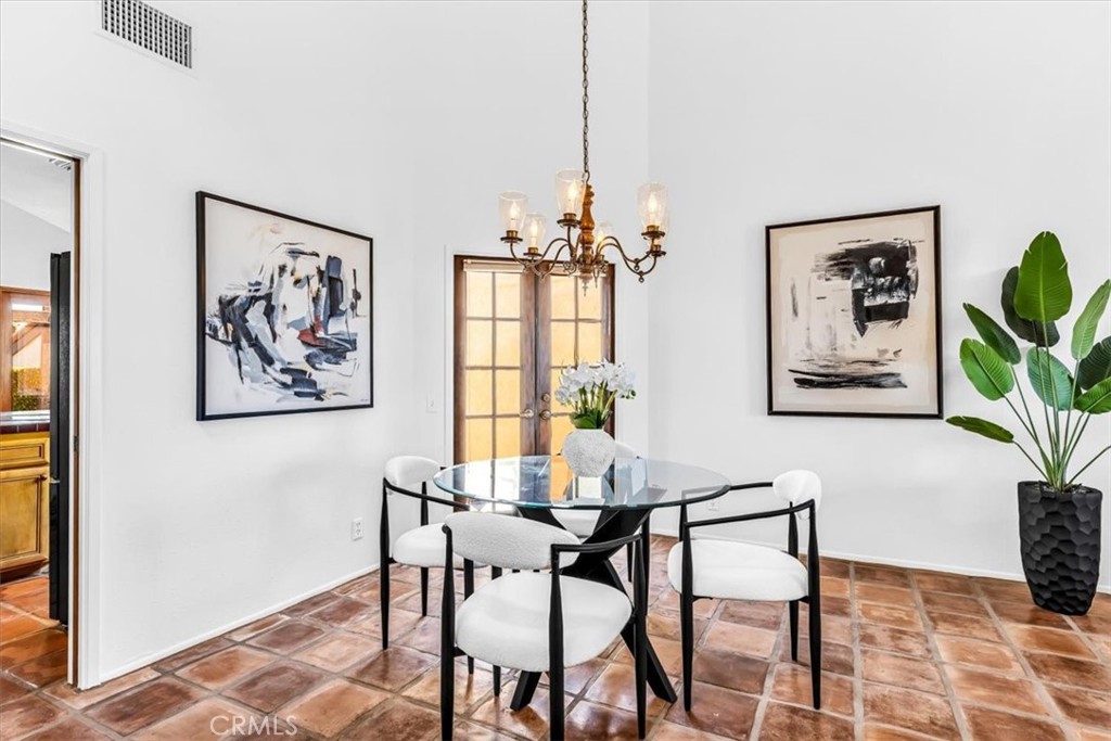 24155 Vista D Onde