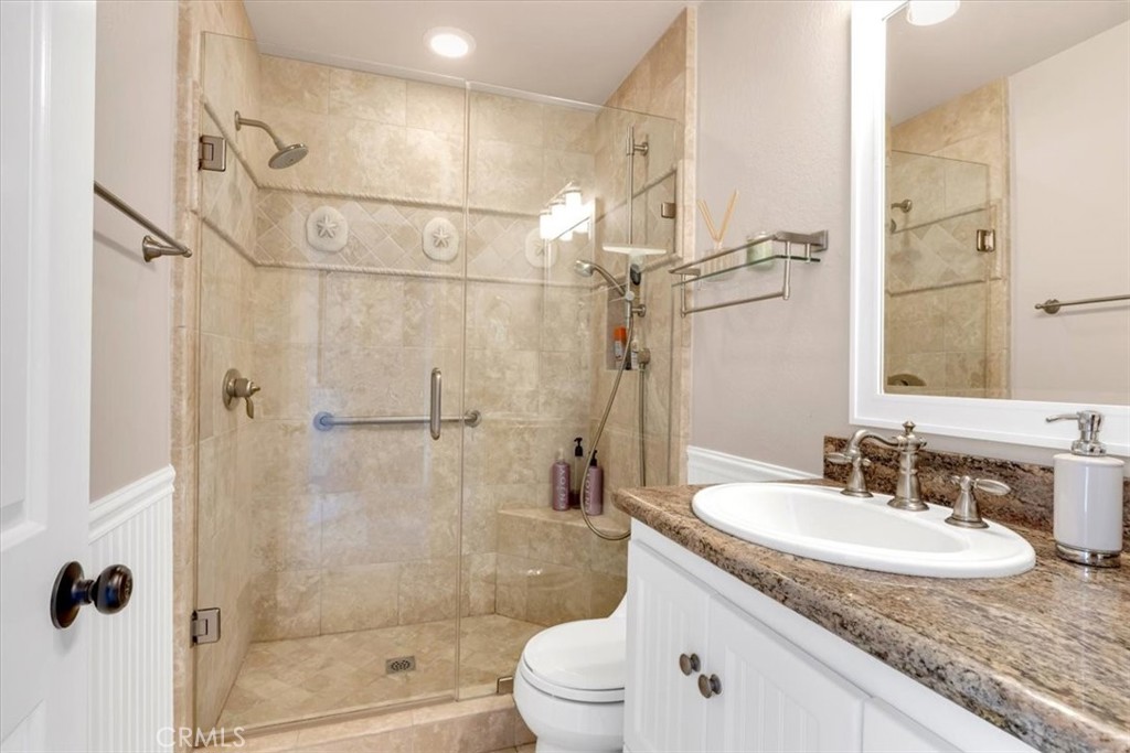 33976 Cape Cove
