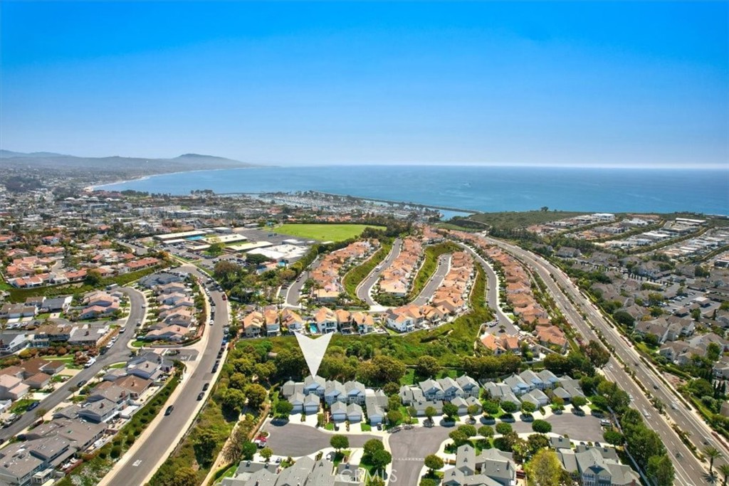 33976 Cape Cove