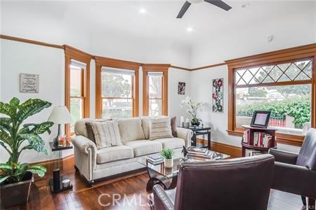 610 E 4th Street