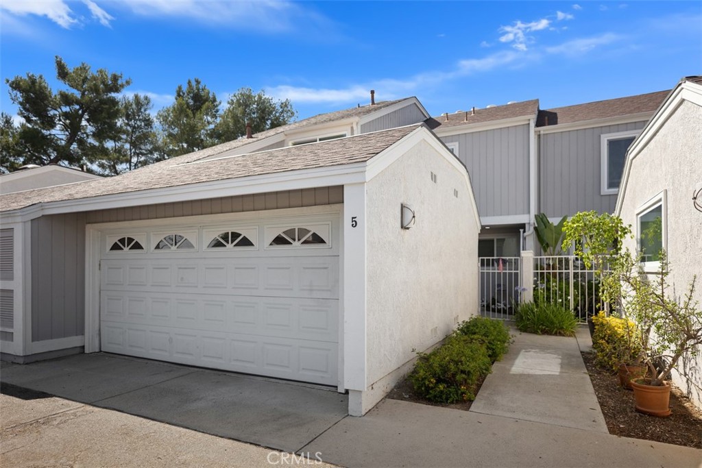 5 Sage Hill Lane