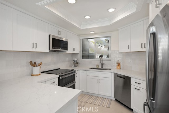5 Sage Hill LN