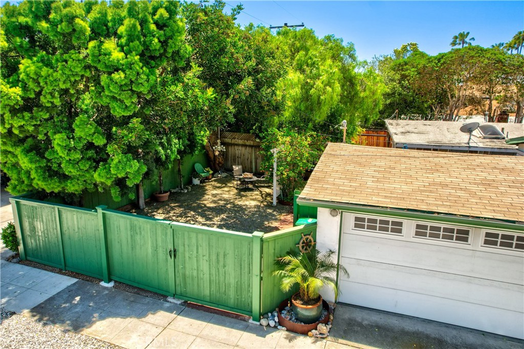 24932 La Cresta Drive