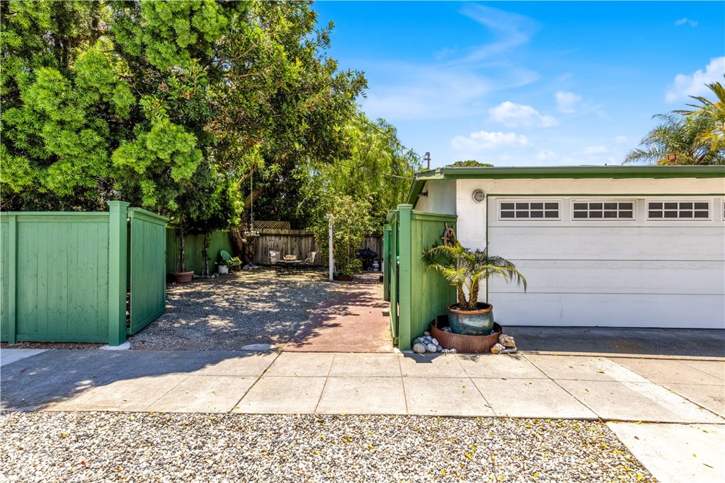 24932 La Cresta Drive