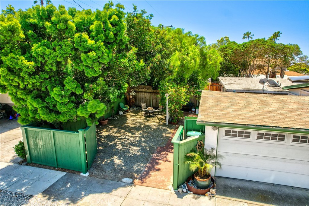 24932 La Cresta Drive