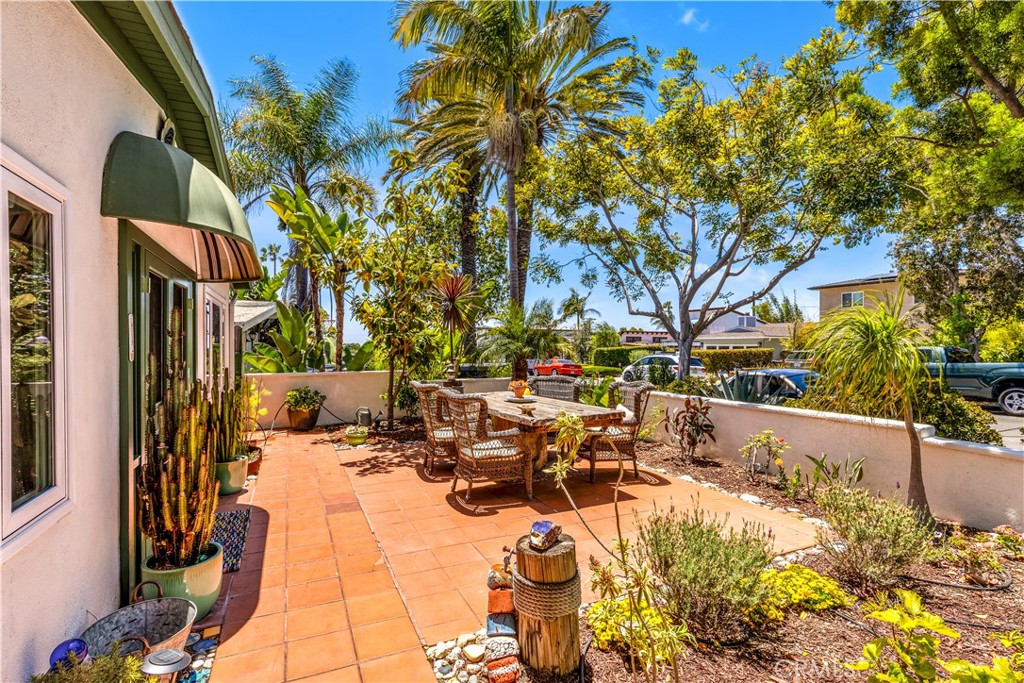 24932 La Cresta Drive