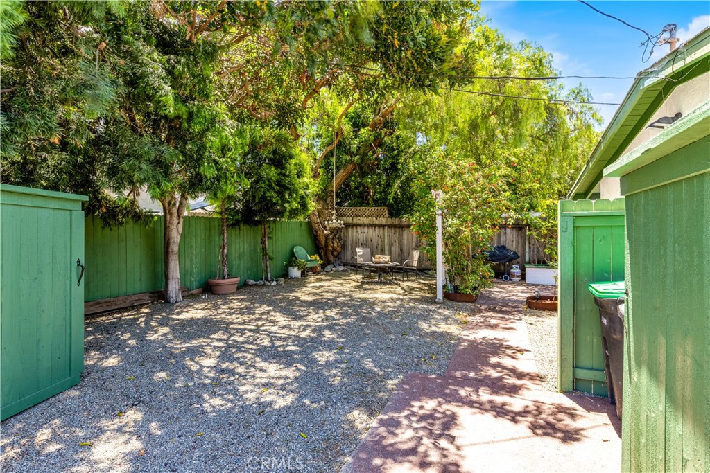 24932 La Cresta Drive