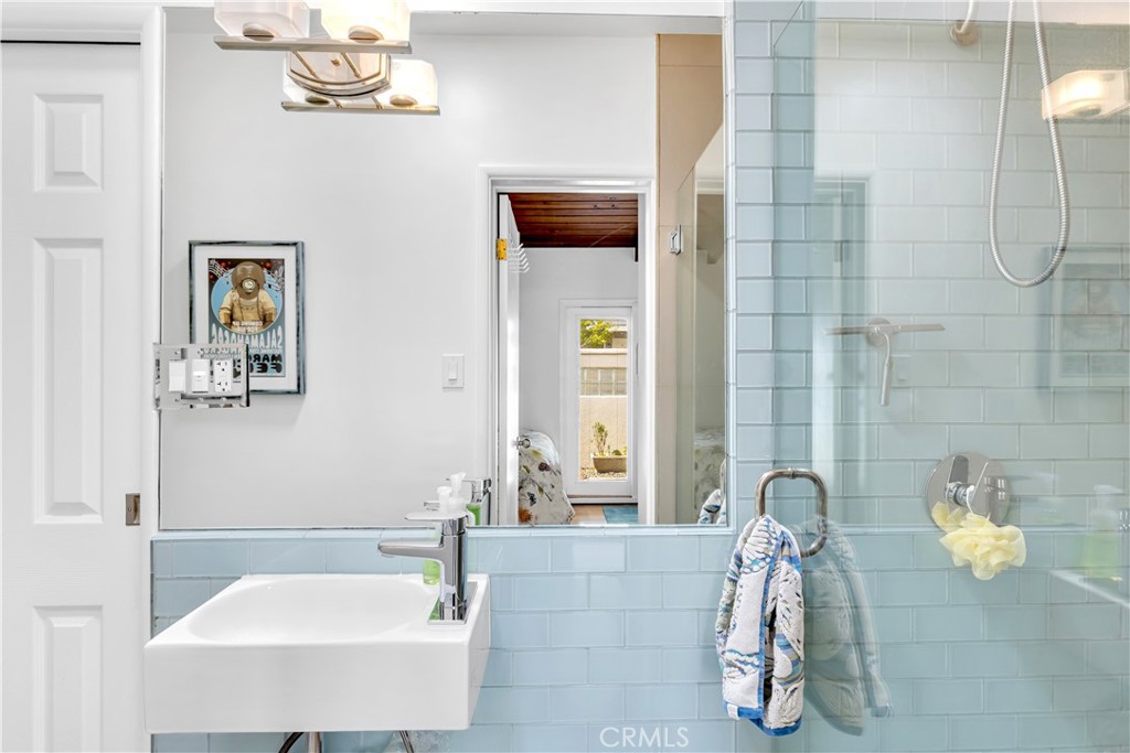 24932 La Cresta Drive