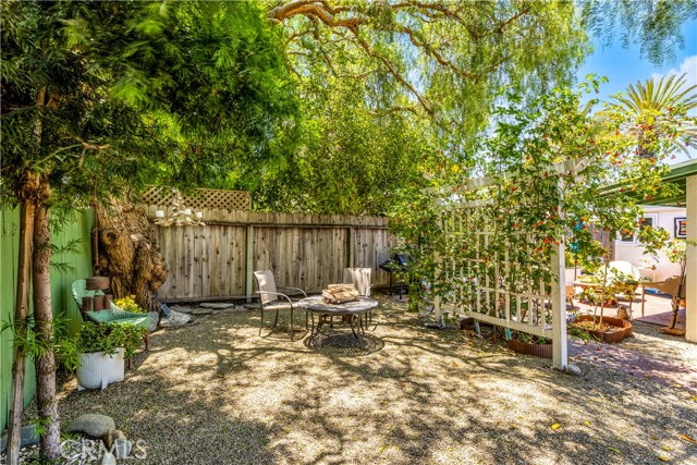 24932 La Cresta DR