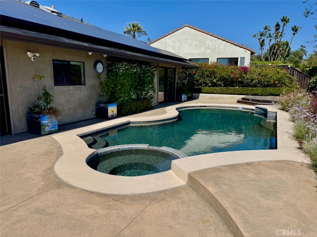 2745 Temple Hills Drive