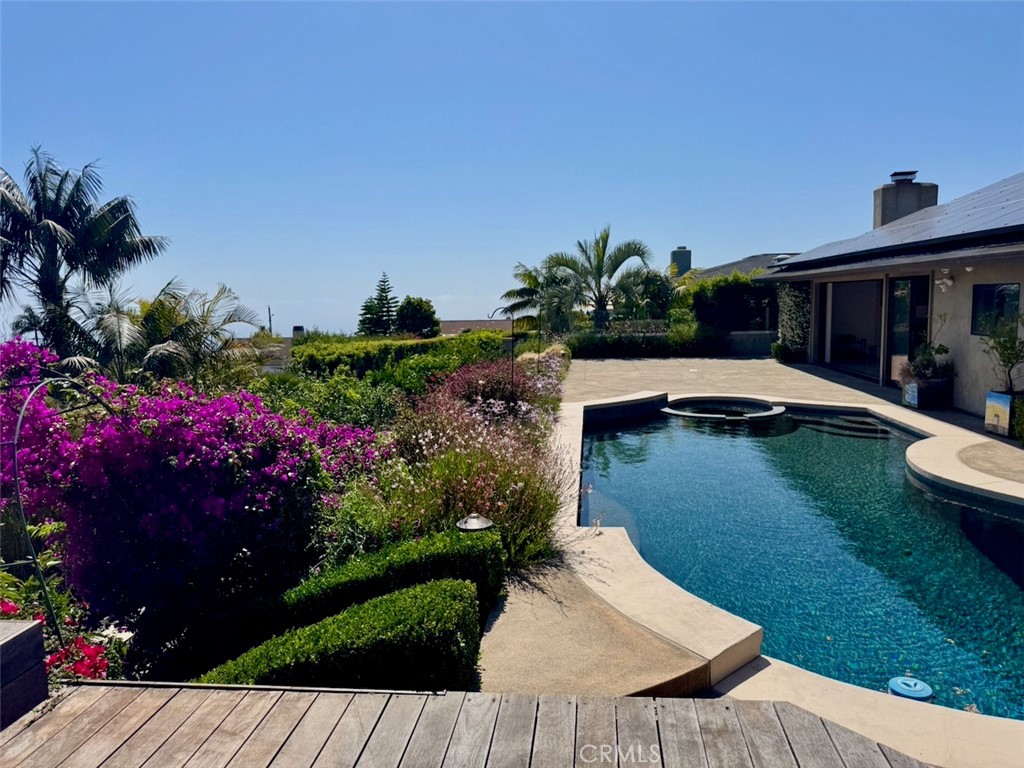 2745 Temple Hills Drive