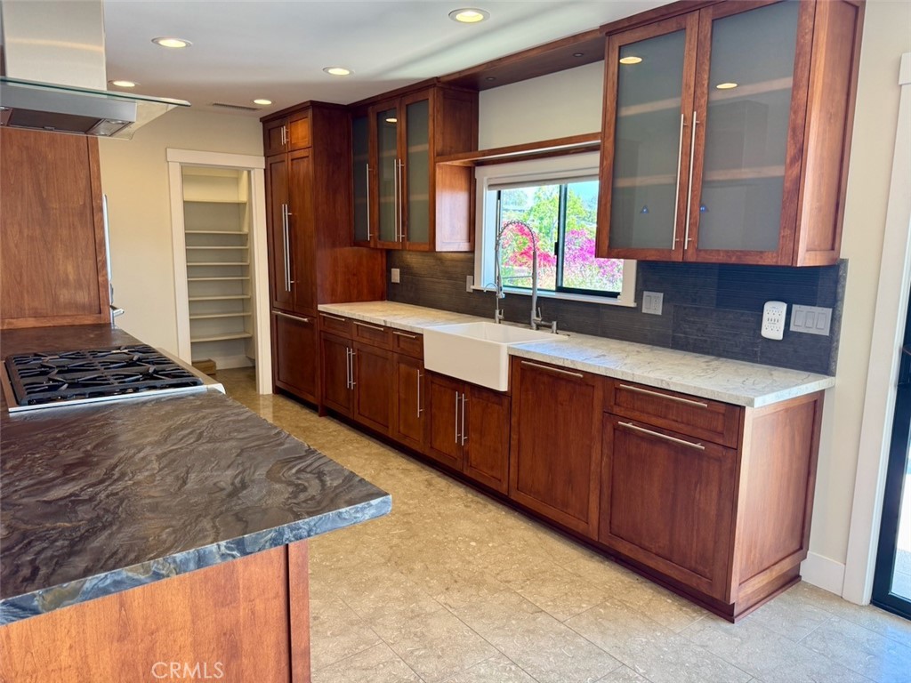 2745 Temple Hills Drive