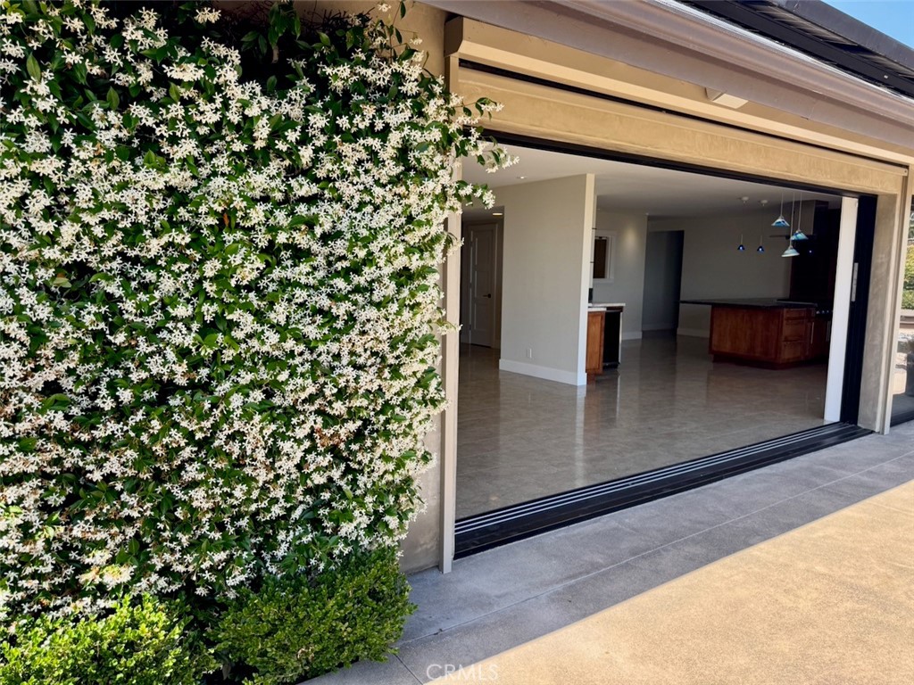 2745 Temple Hills Drive