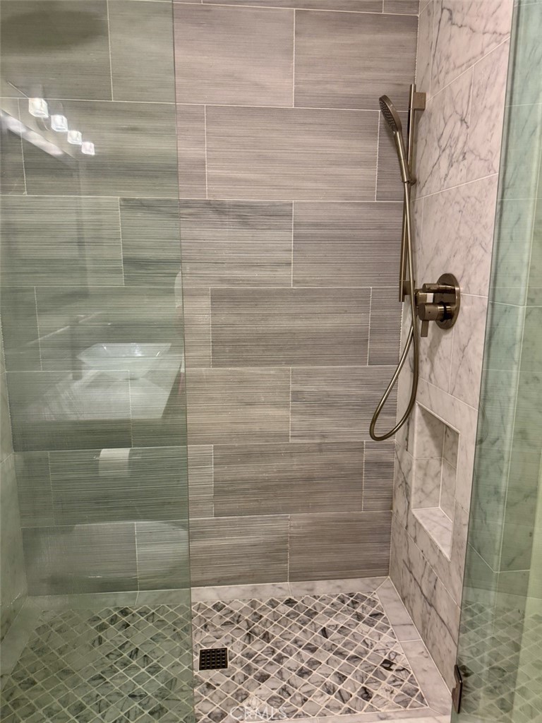 2745 Temple Hills Drive