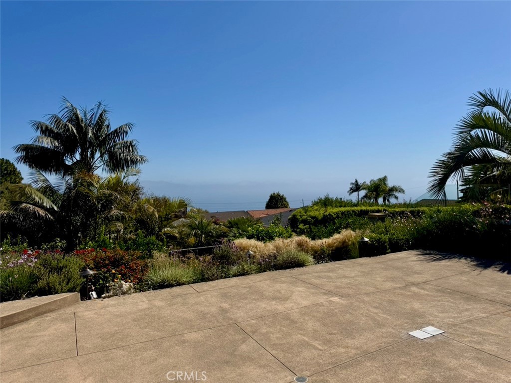 2745 Temple Hills Drive