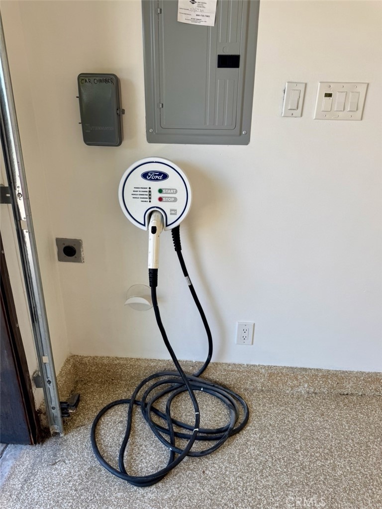 2745 Temple Hills Drive