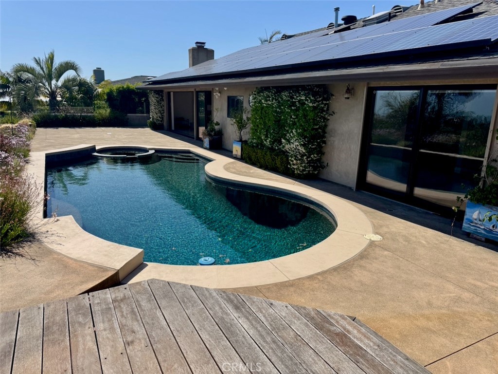 2745 Temple Hills Drive