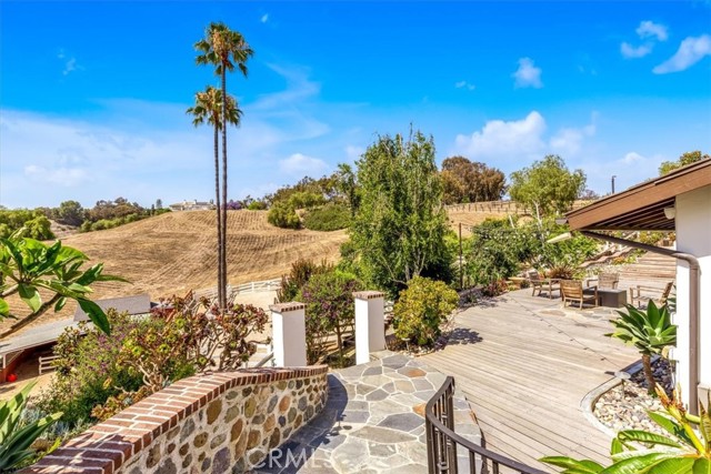 27151 Mission Hills DR