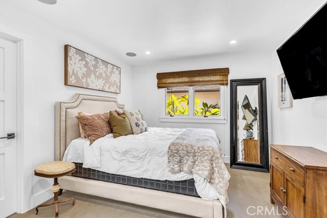 27151 Mission Hills DR