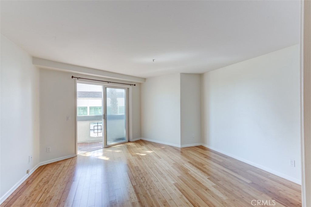 200 Pacific Coast Highway 322