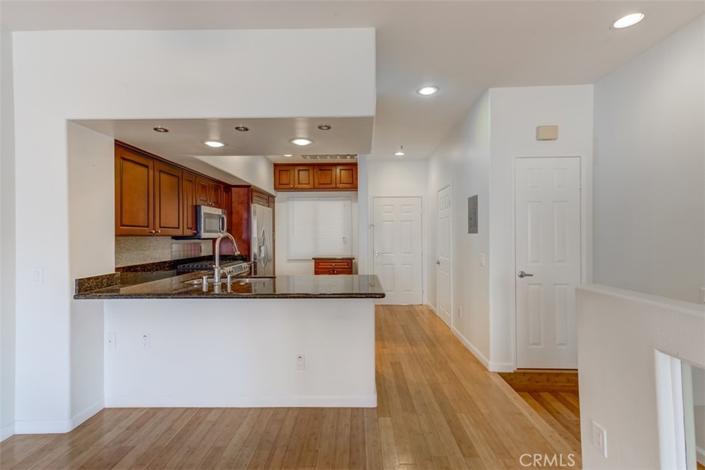 200 Pacific Coast Highway 322