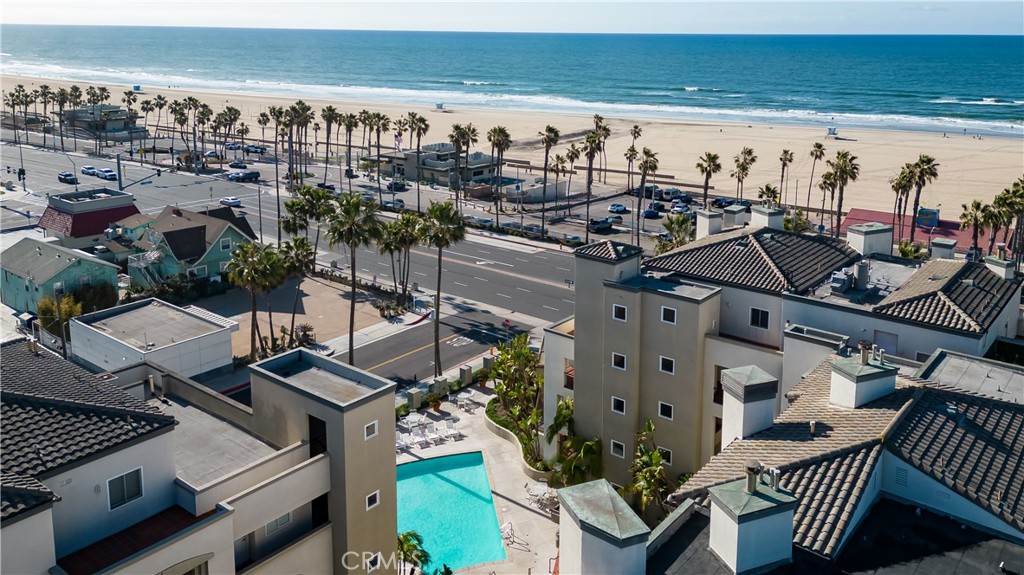 200 Pacific Coast Highway 322