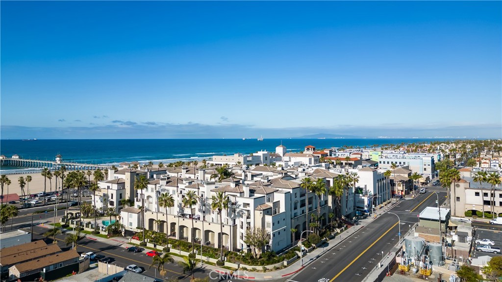 200 Pacific Coast Highway 322