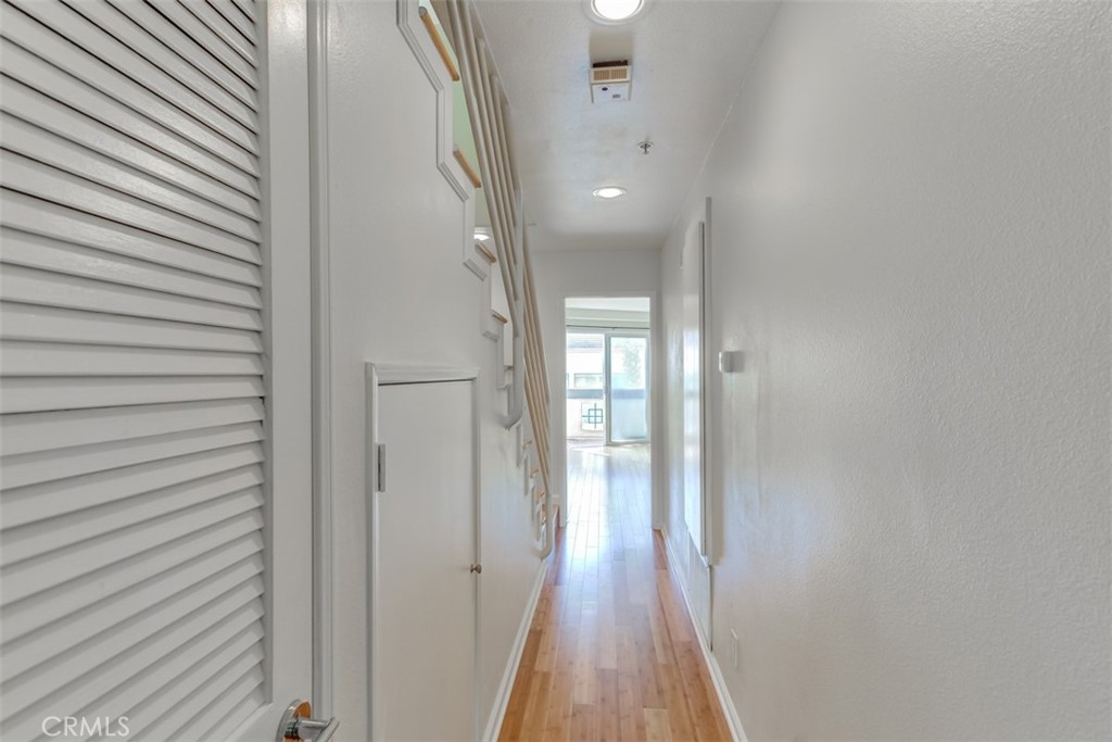 200 Pacific Coast Highway 322