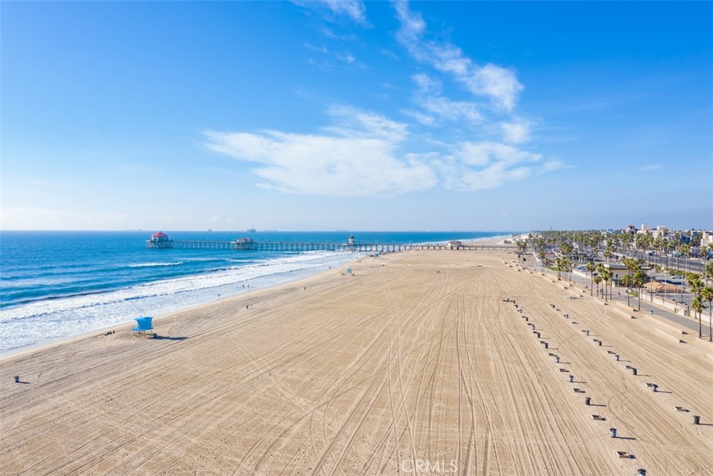 200 Pacific Coast Highway 322