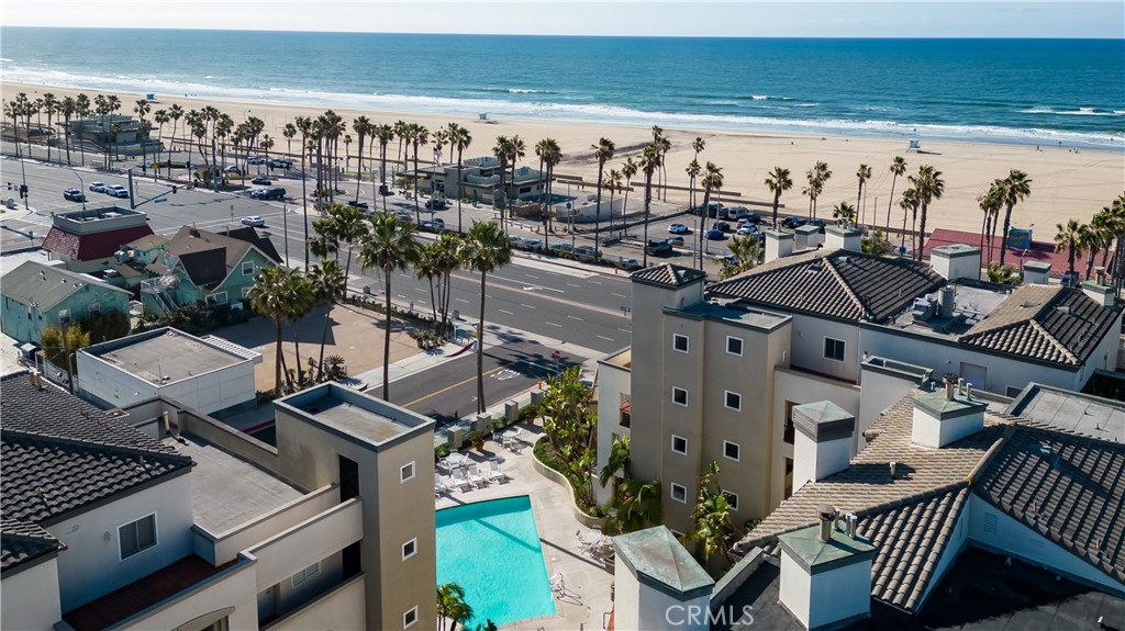 200 Pacific Coast Highway 322