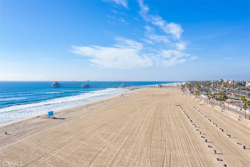 200 Pacific Coast Highway 322
