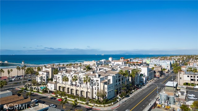 200 Pacific Coast HWY Unit: 322