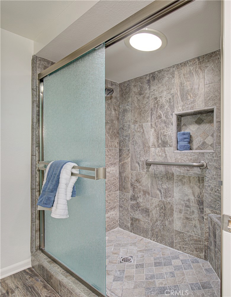 2164 Via Mariposa E D