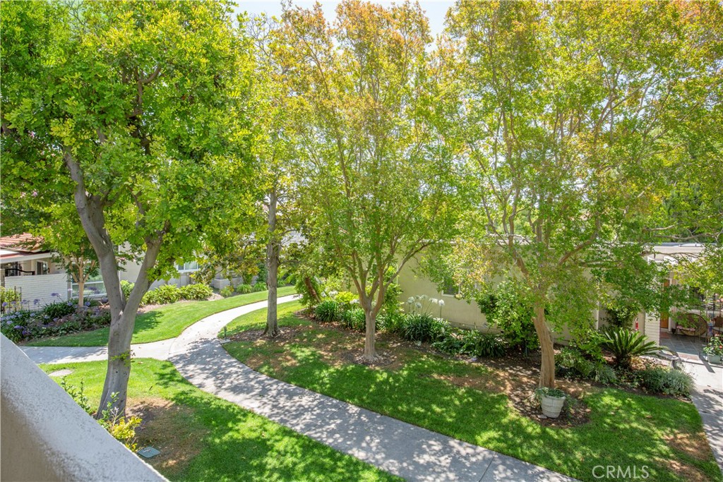 2164 Via Mariposa E D