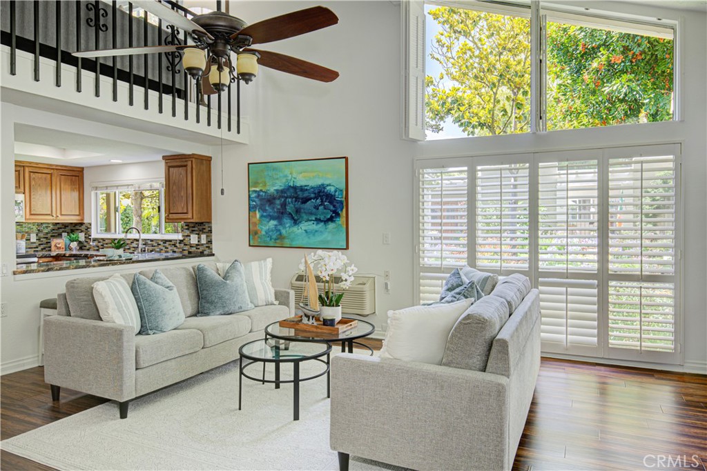 2164 Via Mariposa E D