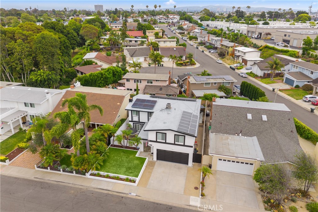 1872 Parkview Circle