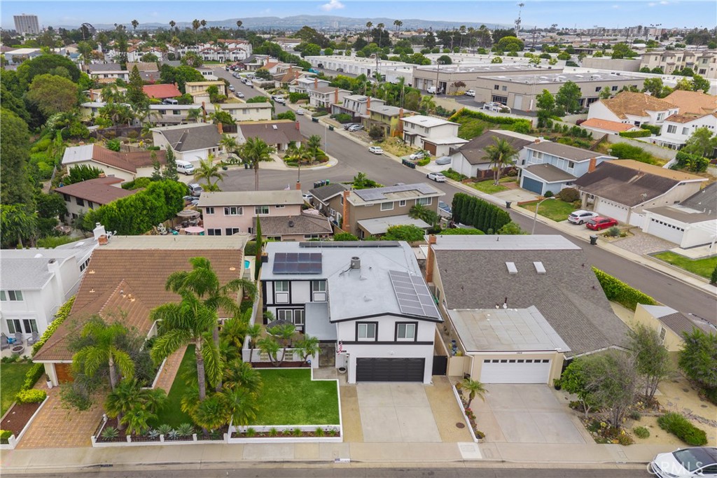 1872 Parkview Circle