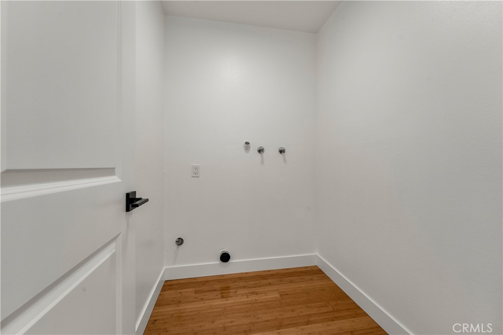 1872 Parkview Circle