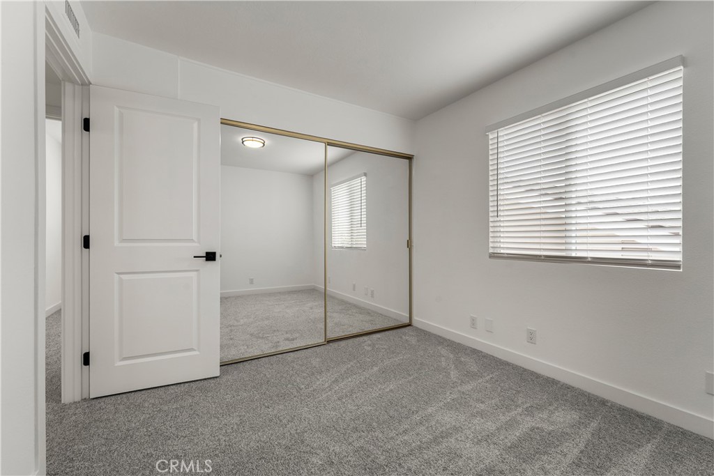 1872 Parkview Circle