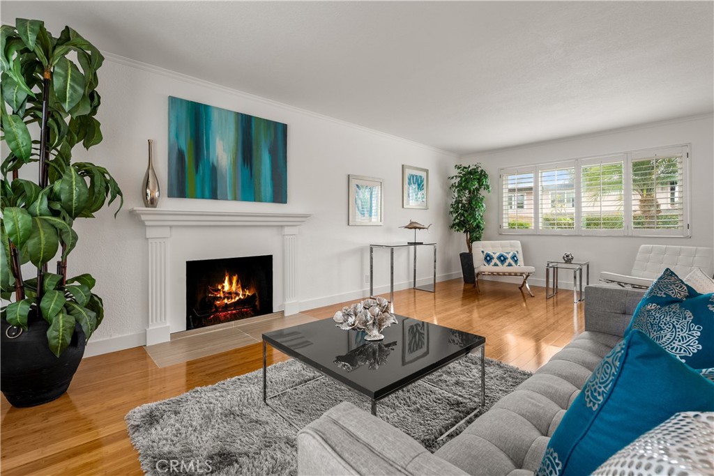 1872 Parkview Circle