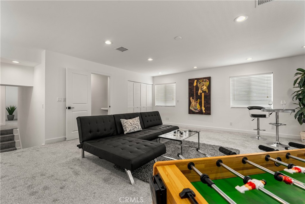 1872 Parkview Circle