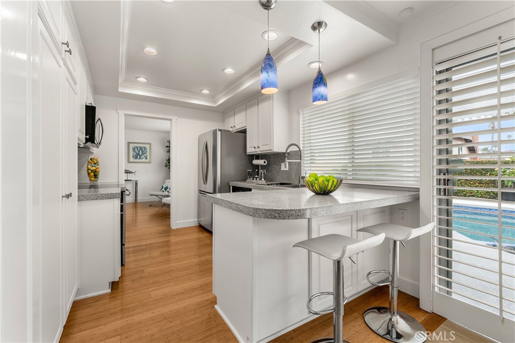 1872 Parkview Circle